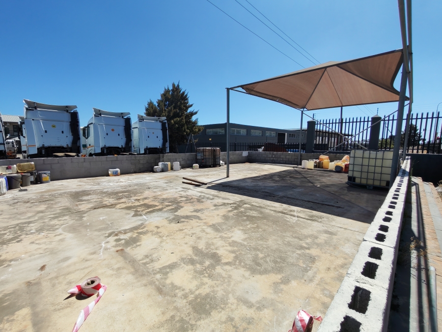 Commercial Property for Sale in Broadlands Western Cape